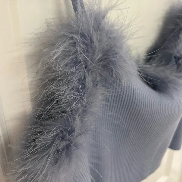 CIDER | Curve & Plus Size Classic Blue Tank with Fur Trim - Picture 4 of 5